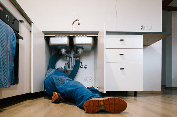 Professional Leak Detection technician working in Woodhaven, NY